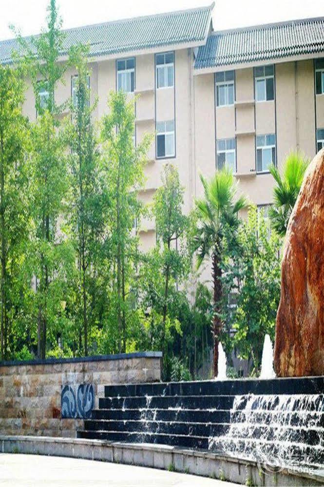 Liuzhou Sanjiangxian Dongxiangguo Hotel Exterior foto