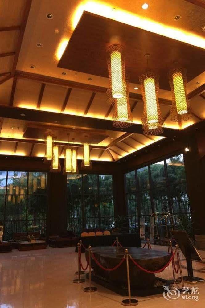 Liuzhou Sanjiangxian Dongxiangguo Hotel Exterior foto