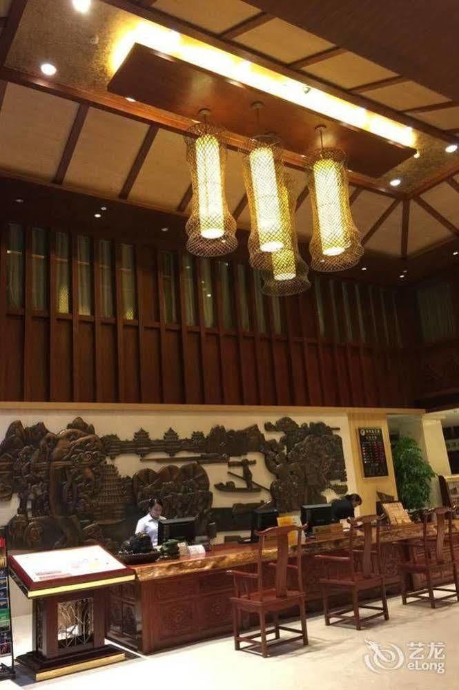 Liuzhou Sanjiangxian Dongxiangguo Hotel Exterior foto