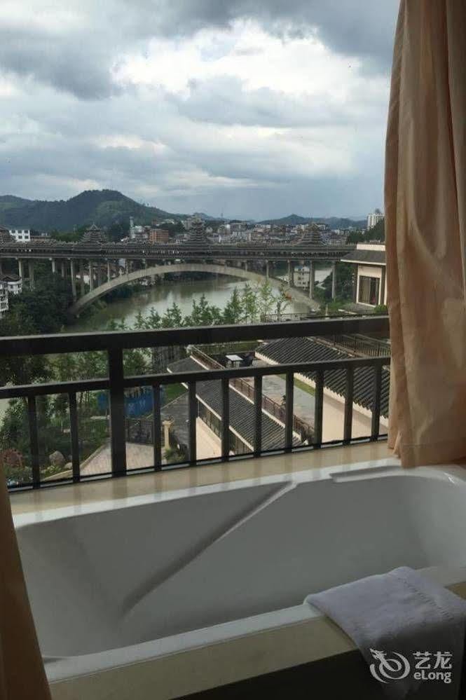 Liuzhou Sanjiangxian Dongxiangguo Hotel Exterior foto